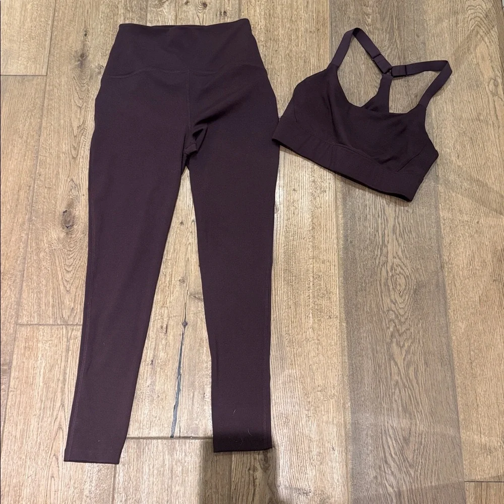Sports Bra and legging set - Picture 2 of 7